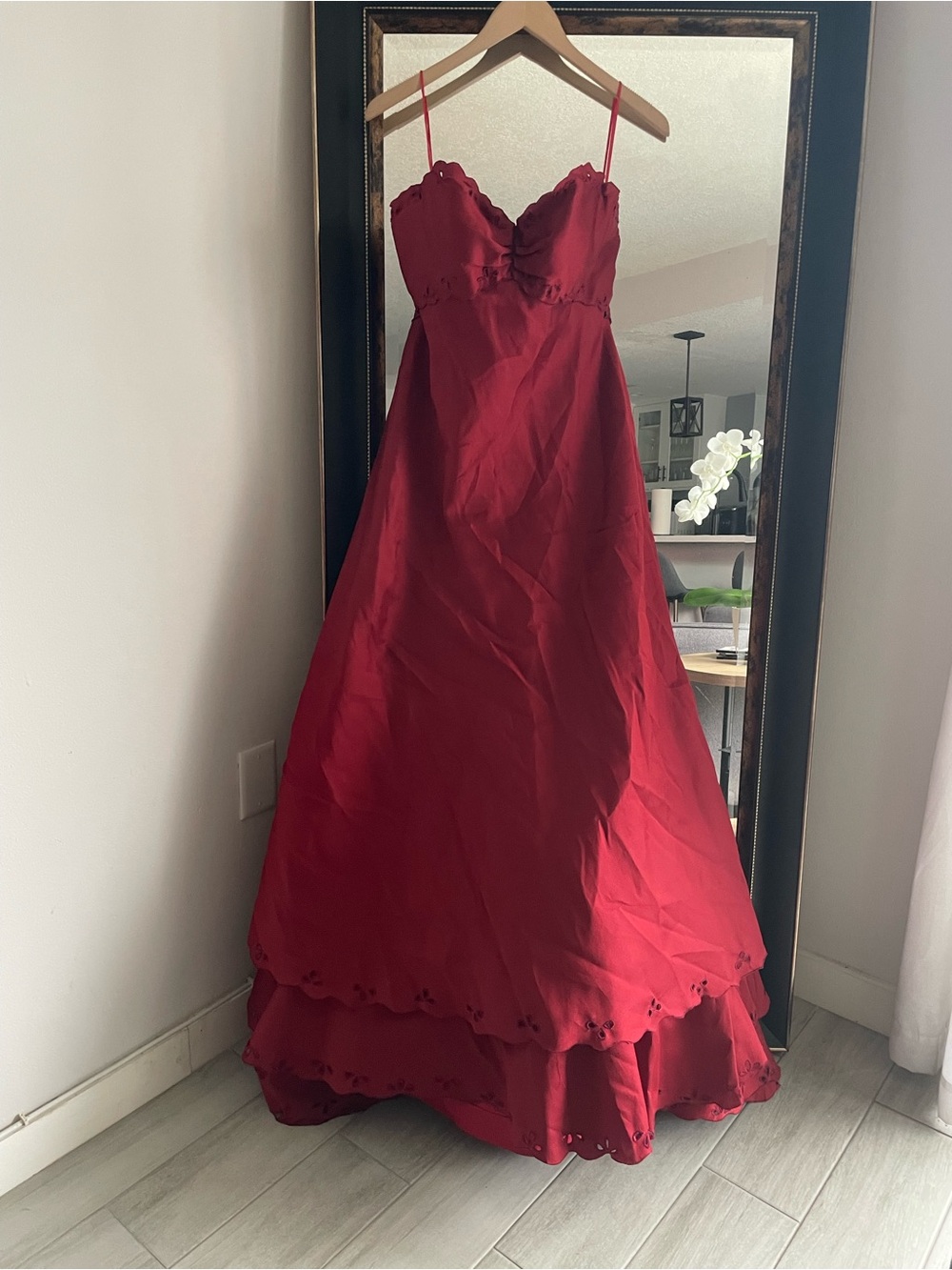 Rene Ruiz Strapless Red Scalloped Sweetheart Gown - Picture 2 of 5